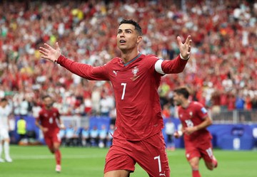 Ronaldo-23-Tahun-Dicibir-Jawab-dengan-Gol