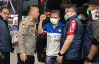 Roy Suryo dan Dokter Tifa Diperiksa Kesehatannya di RS Polri