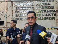 Roy Suryo dan Dr. Tifa Ditangkap, Refly Harun Keberatan