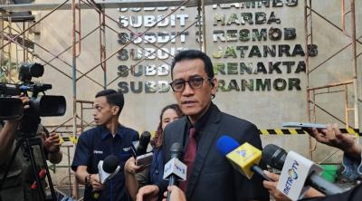 Roy Suryo dan Dr. Tifa Ditangkap, Refly Harun Keberatan