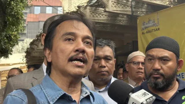 Roy-Suryo-dan-Dr.-Tifa-Ditangkap-dalam-Kasus-Ijazah-Jokowi