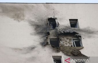 Rusia Hancurkan 172 Drone Ukraina, 60 di Atas Moskow
