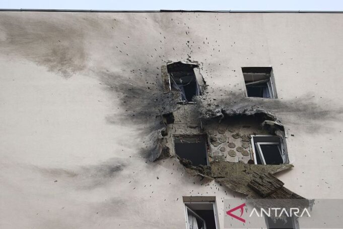 Rusia Hancurkan 172 Drone Ukraina, 60 di Atas Moskow