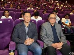 SBY Menangis Ingat Masa Kecil saat Nobar Film Sepatu