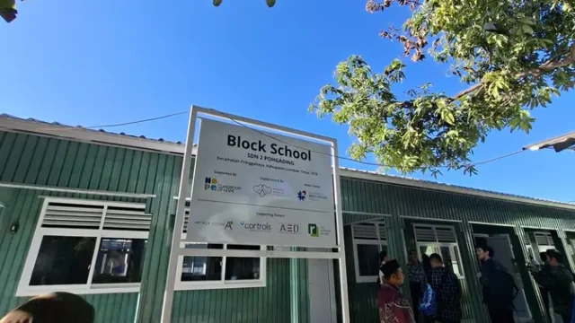 Sampah-Plastik-Jadi-Fondasi-Sekolah-Tahan-Gempa