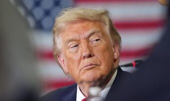 Senat AS dan DPR Gabung Tekan Trump Hentikan Perang di Iran