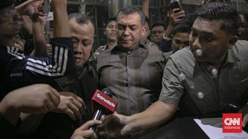 Silmy-Karim-Menyerahkan-Diri-ke-KPK