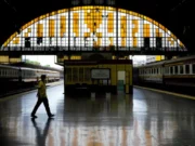 Stasiun Perang Dunia II Muncul dari Dasar Waduk