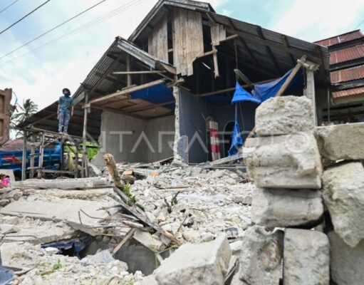 Sulteng Tetapkan Tanggap Darurat Usai Gempa 6,7 SR