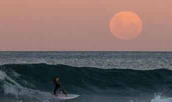 Super New Moon Juni 2026, BMKG Waspadai Banjir Rob Masif