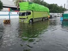 Surabaya Banjir, 17 Kecamatan Terdampak Hujan Deras dan Pasang Air Laut