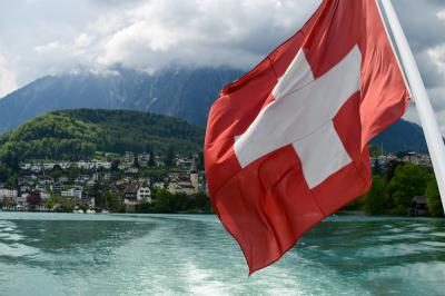 Swiss Pertimbangkan Batas Populasi 10 Juta Jiwa