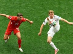 Swiss Puncaki Grup B, Kanada Tersingkir di Babak Pertama