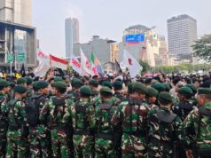 TNI Didesak Tarik Diri dari Pengamanan Demo Mahasiswa