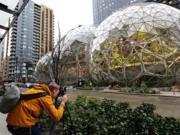 Tiga Insinyur Amazon Diancam Dipecat Usai Kritik Proyek AI