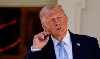 Trump Ancam Hapus Iran Jika Tutup Hormuz