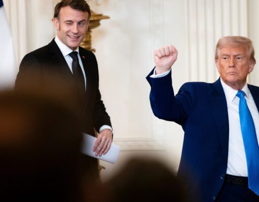 Trump Ancam Tarif 100 Persen pada Anggur dan Champagne Prancis