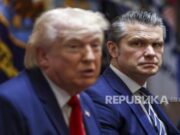 Trump Pertimbangkan Pecat Menhan dan Direktur CIA atas Penolakan Damai dengan Iran