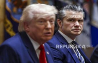 Trump Pertimbangkan Pecat Menhan dan Direktur CIA atas Penolakan Damai dengan Iran