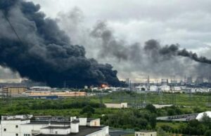 Ukraina Hantam Kilang Minyak di Moskow, Rusia Kewalahan