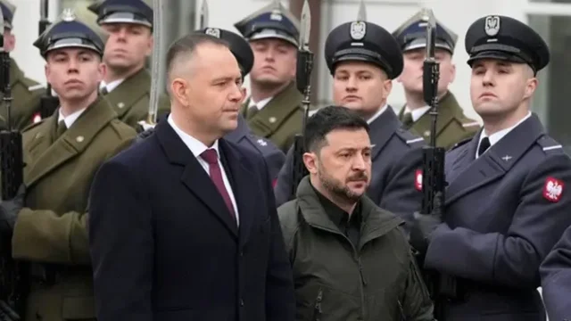 Ukraina-Kembalikan-Penghargaan-Tertinggi-Polandia