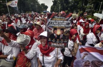 Warga Jakarta Berdemo Dukung MBG, Ada yang Dapat Uang Saku