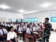 Babinsa Koramil Timika Beri Pembekalan kepada Siswa-Siswi Baru SMA Taruna Timika