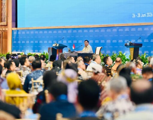 Panglima TNI Dampingi Presiden RI Tutup Sarasehan Kebangsaan KSTI 2026