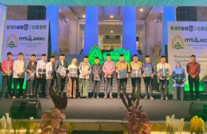 Kontingen Kabupaten Sumbawa Hadiri Malam Ta’aruf MTQ ke-31 NTB