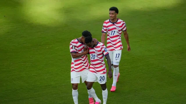 Amerika-Serikat-Menang-2-0-atas-Bosnia-Balogun-Cetak-Gol-dan-Dapat-Kartu-Merah