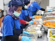 Anggota DPR Peringatkan Risiko Kecemburuan Sosial Jika Siswa Kaya Dihapus dari MBG