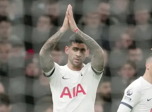 Arsenal dan Chelsea Saling Berebut Tanda Tangan Cristian Romero