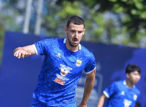 Balsa Sekulic Gagal Dapat Nomor 9, Pilih 99 di Persib Bandung