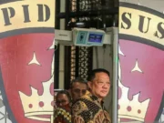 Barang Bukti Ratusan Miliar Terungkap dalam Kasus Korupsi Eks Jampidsus dan Bupati Sukoharjo