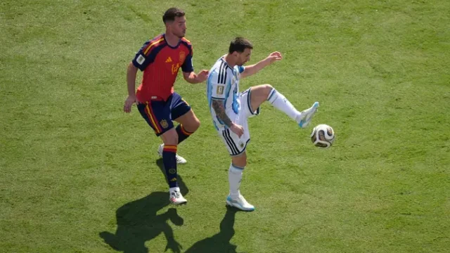 Barcelona-Rencanakan-Duet-Bek-Laporte-dan-Cubarsi-Usai-Piala-Dunia-2026