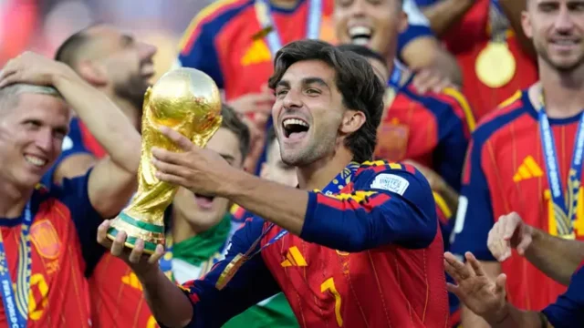 Barcelona-Tegaskan-Ferran-Torres-Tetap-Di-Tim-Meski-Diburu-Klub-Eropa