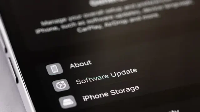 Cek-Versi-iOS-di-iPhone-dengan-Mudah-Tanpa-Ribet