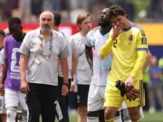 Courtois Peluk Lammens Usai Blunder Di Debut Piala Dunia