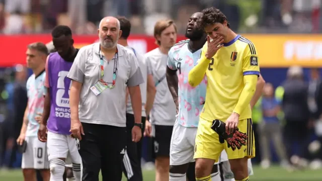 Courtois-Peluk-Lammens-Usai-Blunder-Di-Debut-Piala-Dunia