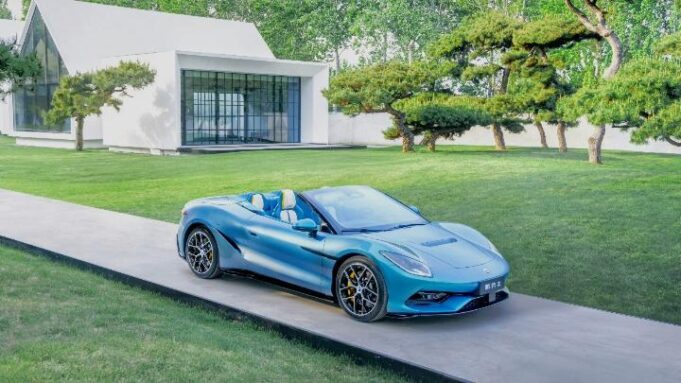 DENZA Z Debut di Beijing, Jadi Supercar Listrik Paling Canggih Dunia