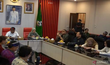 DPR-Dorong-Storytelling-dan-Ekonomi-Kreatif-Perkuat-Daya-Saing-Desa-Wisata