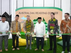Dubes Australia Resmikan Pojok Baca di Masjid Makassar