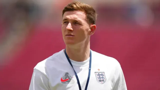 Elliot-Anderson-Resmi-Bergabung-dengan-Manchester-City