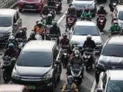 Emosi di Jalan Raya Picu Kekerasan, Mini Cooper dan Angkot Bekasi Jadi Saksi