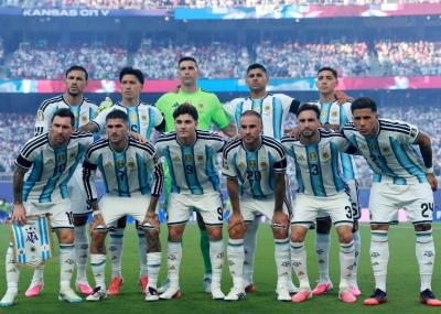 FIFA-Izinkan-Argentina-Pakai-Jersey-Biru-Gelap-Lawan-Inggris-di-Semifinal-Piala-Dunia-2026