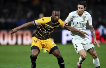 Gabriel Mutumbo Terpikat Persib Bandung: Kekompakan Tim dan Nuansa Paris di Bandung