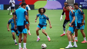 Hujan-Badai-Paksa-Spanyol-Batalkan-Latihan-Terakhir-Jelang-Final-Piala-Dunia