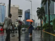 Hujan Ringan hingga Sedang Diprediksi Melanda Sejumlah Kota Besar Indonesia