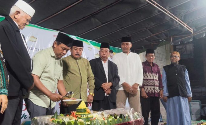 Bupati Amar Hadiri Tradisi 1 Suro di Desa Bukit Damai, Tegaskan Pentingnya Pelestarian Budaya dan Kerukunan