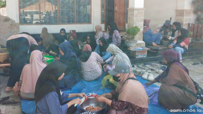 Tradisi Bekelewang Tetap Lestari di Tengah Arus Pendatang, Warga Asli Maluk Siapkan Nasi Suro di Bulan Muharram